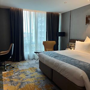 Premier Deluxe King Room